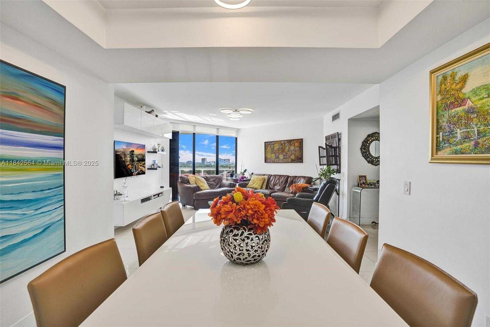 Small Image of 3610 YACHT CLUB DR #909, Aventura Number 7