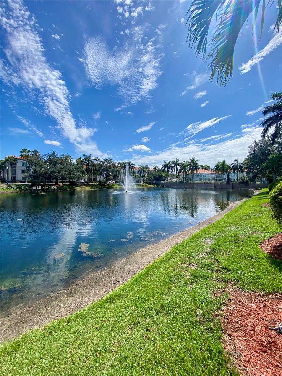 Small Image of 11032 LEGACY DR #305, Palm Beach Gardens Number 12