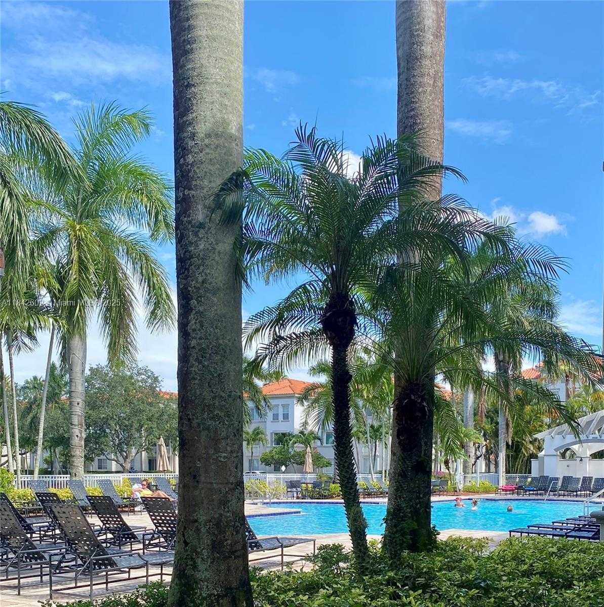 Small Image of 11032 LEGACY DR #305, Palm Beach Gardens Number 16