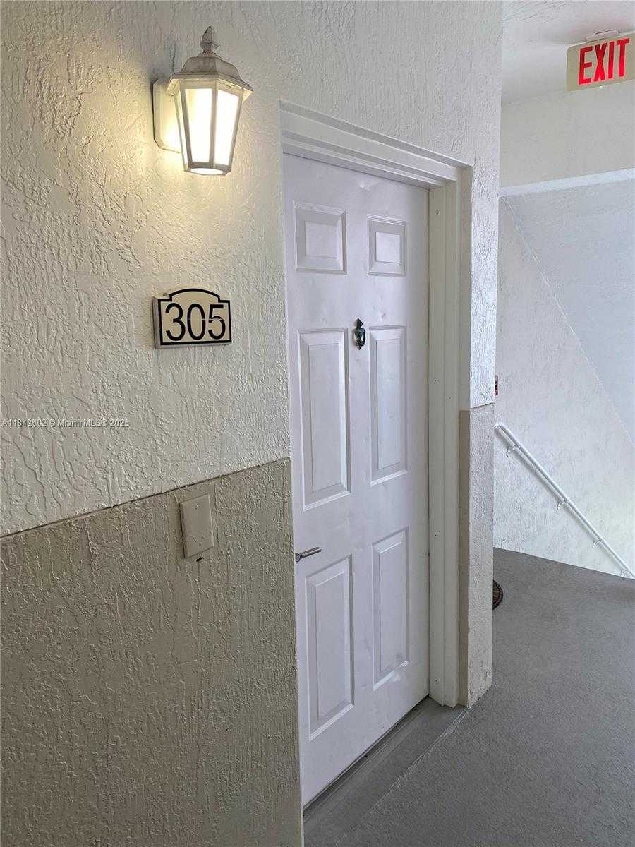 Small Image of 11032 LEGACY DR #305, Palm Beach Gardens Number 17