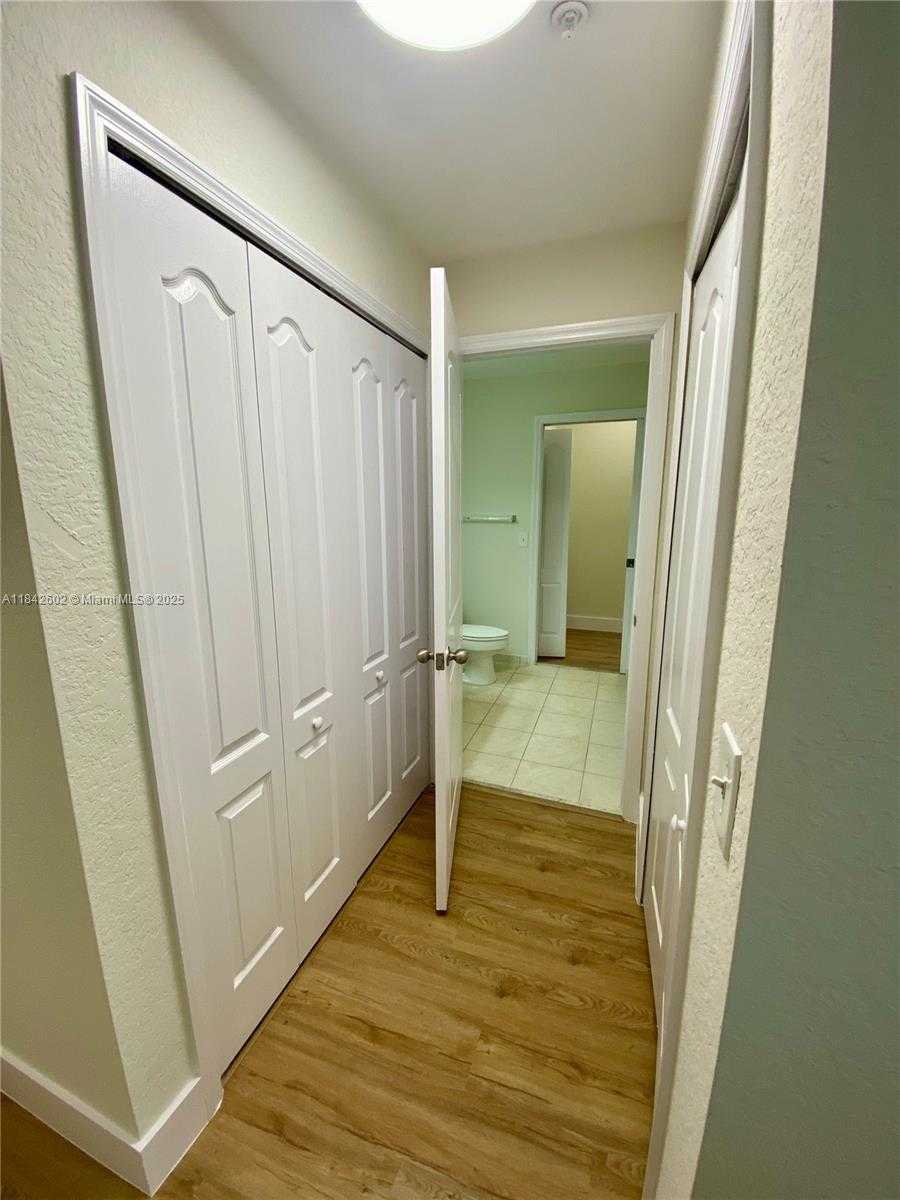 Small Image of 11032 LEGACY DR #305, Palm Beach Gardens Number 19