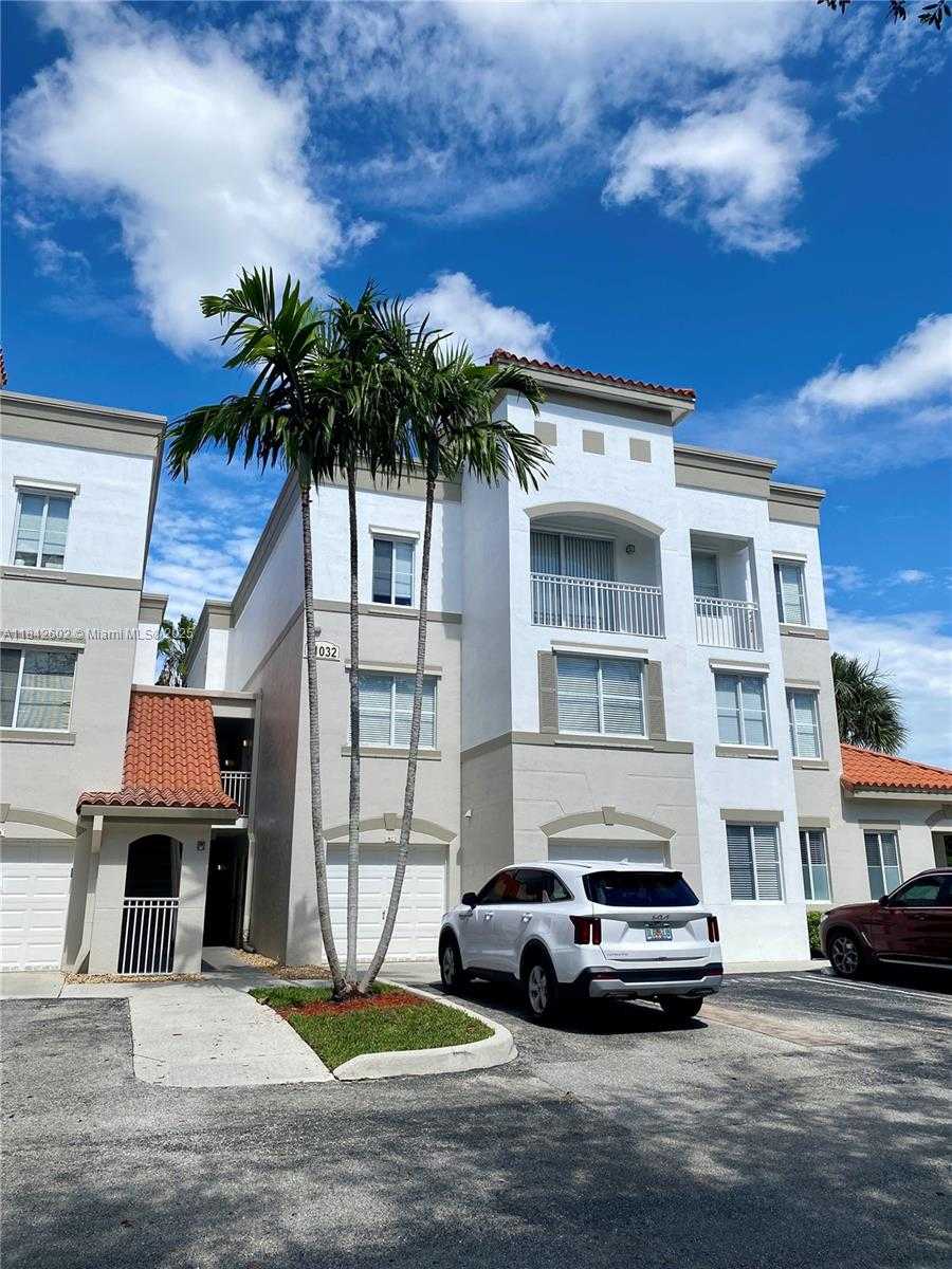 Small Image of 11032 LEGACY DR #305, Palm Beach Gardens Number 2