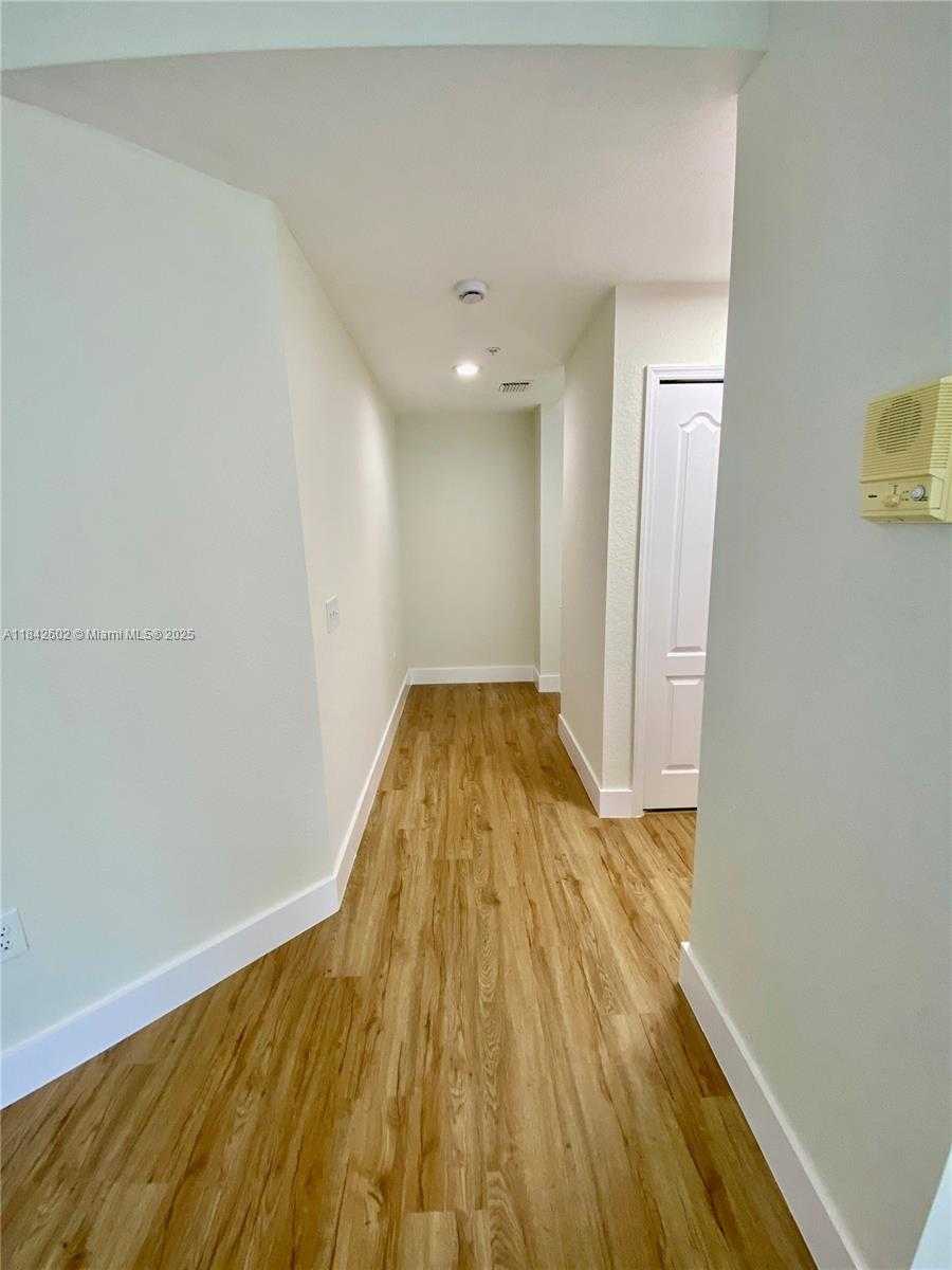 Small Image of 11032 LEGACY DR #305, Palm Beach Gardens Number 24