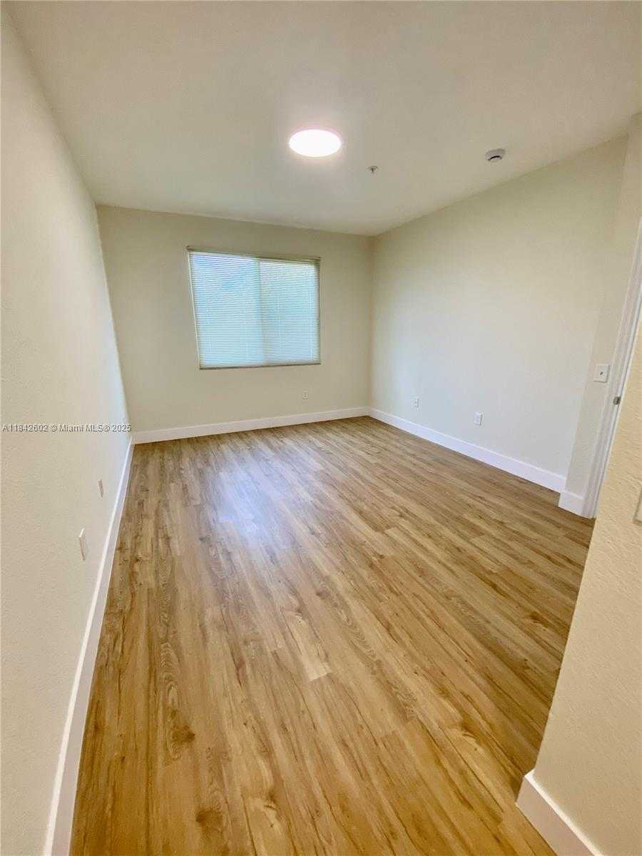 Small Image of 11032 LEGACY DR #305, Palm Beach Gardens Number 29