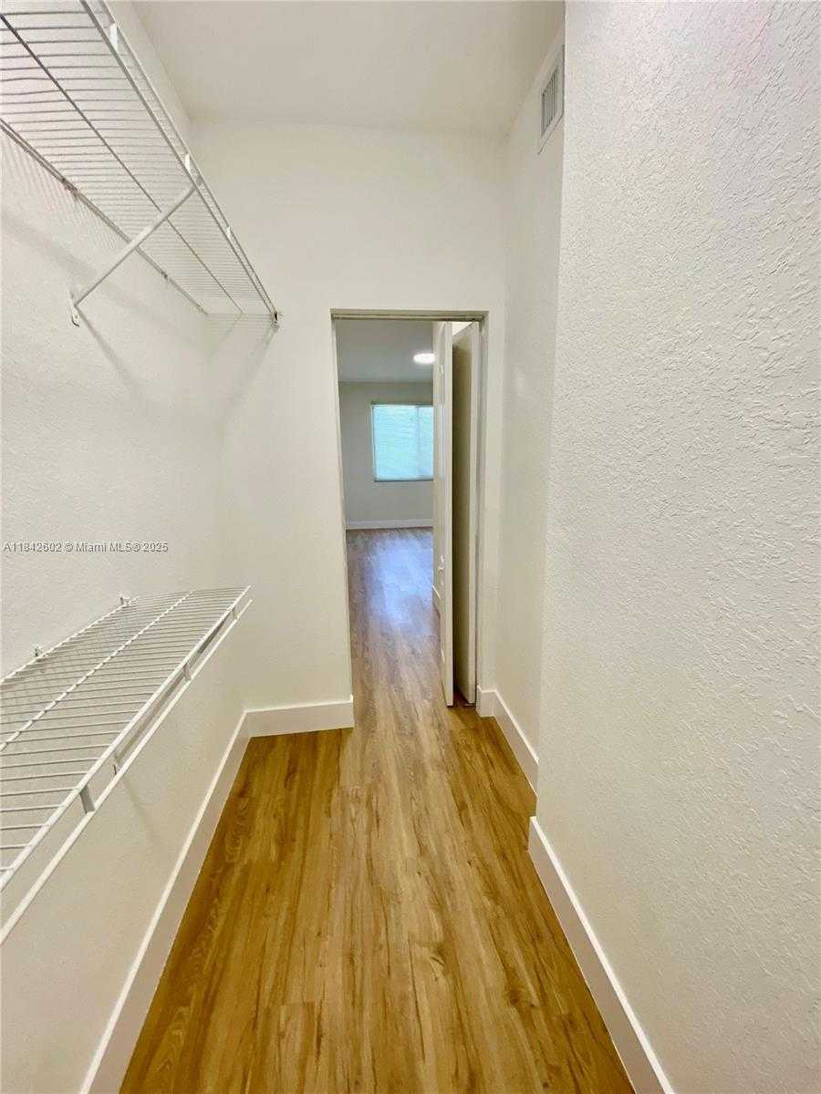 Small Image of 11032 LEGACY DR #305, Palm Beach Gardens Number 31