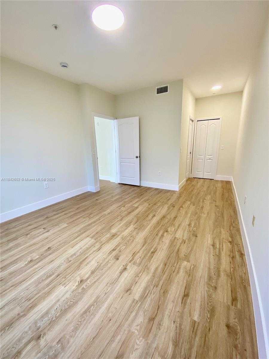 Small Image of 11032 LEGACY DR #305, Palm Beach Gardens Number 33