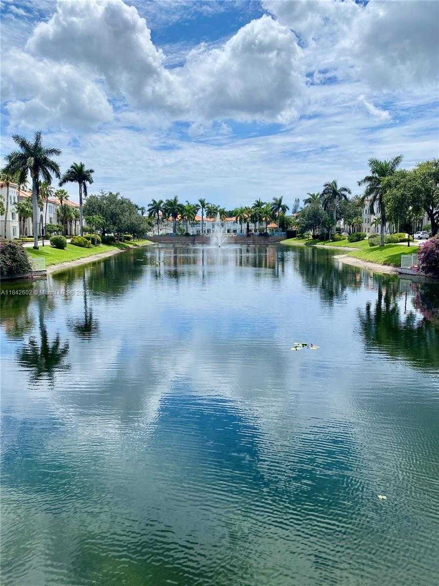 Small Image of 11032 LEGACY DR #305, Palm Beach Gardens Number 5
