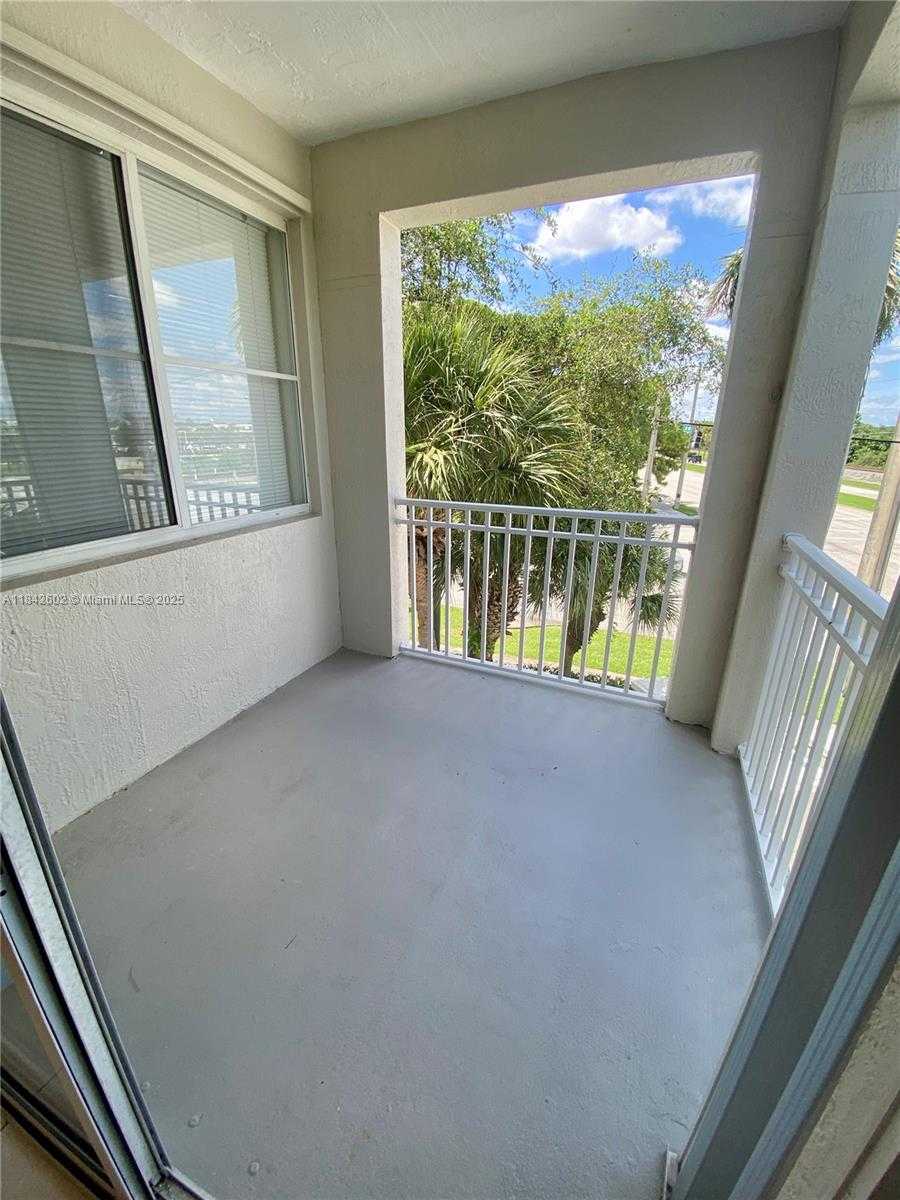 Small Image of 11032 LEGACY DR #305, Palm Beach Gardens Number 59