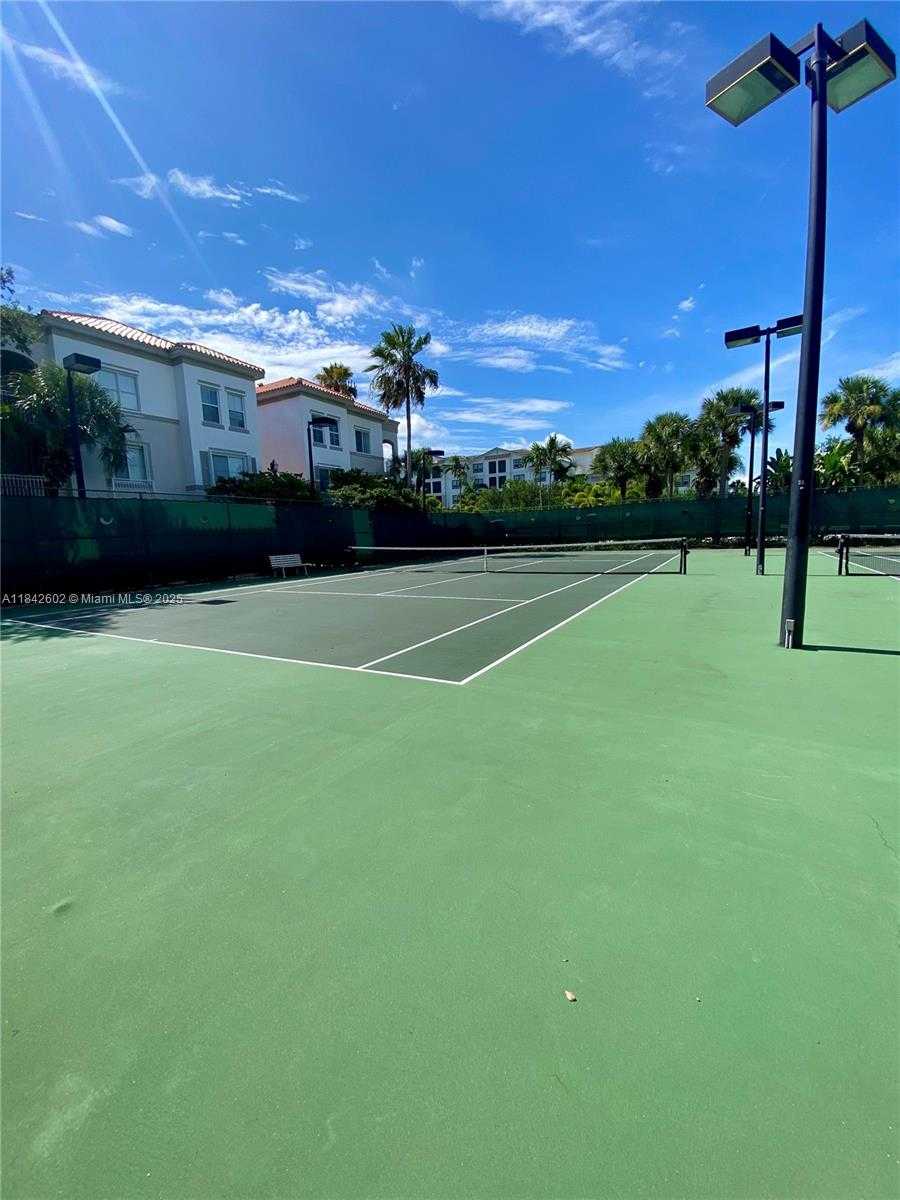 Small Image of 11032 LEGACY DR #305, Palm Beach Gardens Number 6