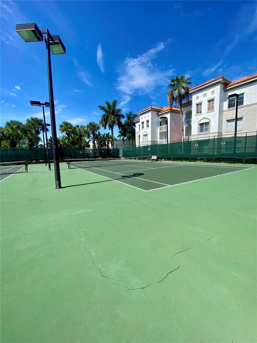 Small Image of 11032 LEGACY DR #305, Palm Beach Gardens Number 8