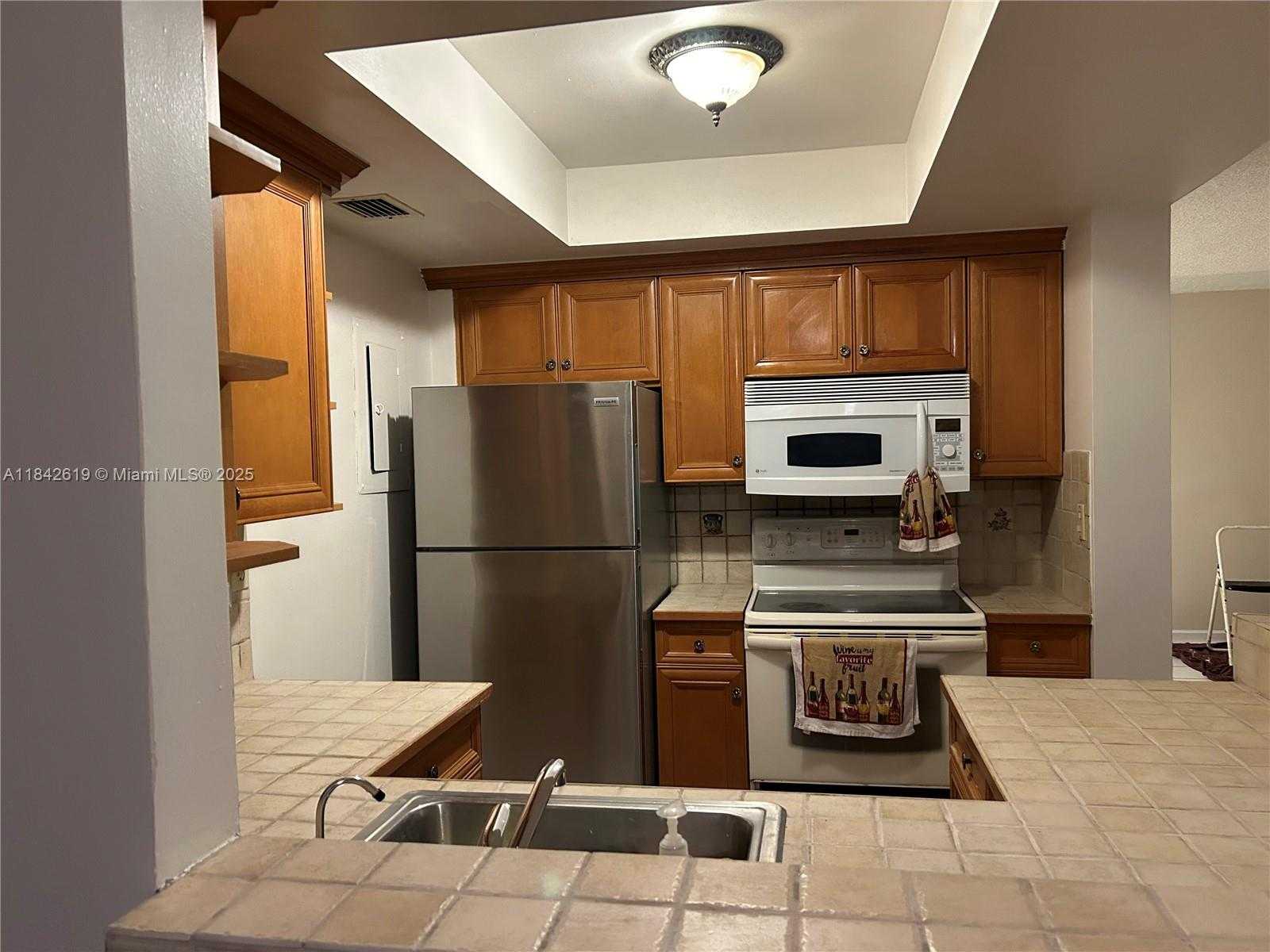 Small Image of 9411 SOUTH WEST 4TH ST #202, Miami Number 11