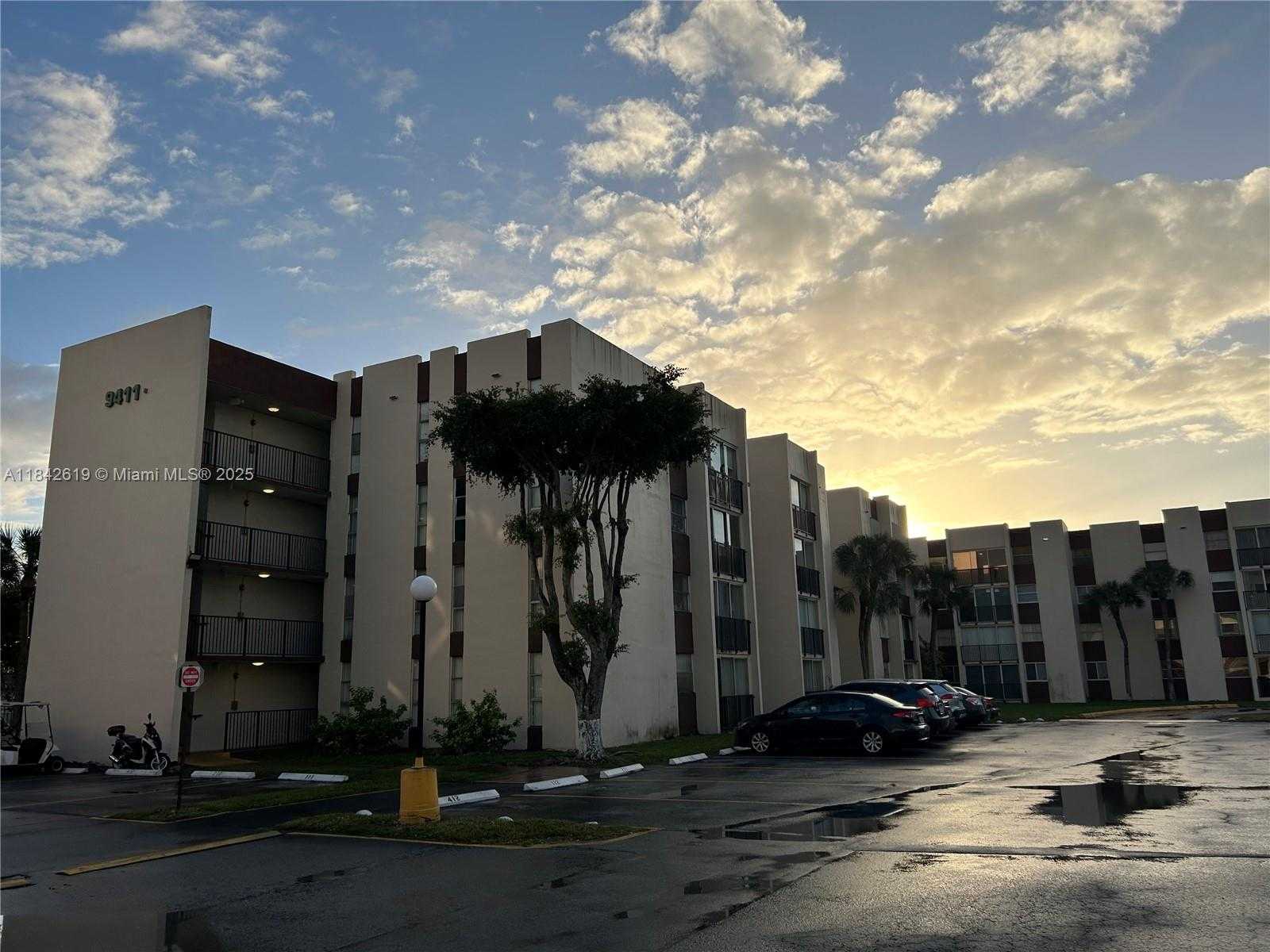 Small Image of 9411 SOUTH WEST 4TH ST #202, Miami Number 20
