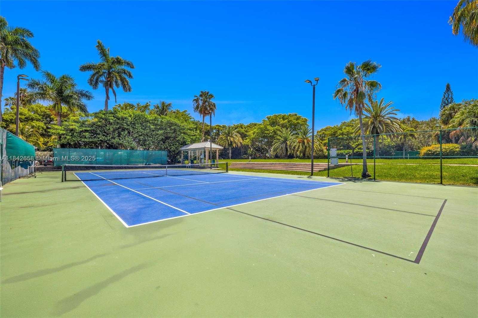 Small Image of 770 NORTH EAST 69TH ST #4H, Miami Number 16