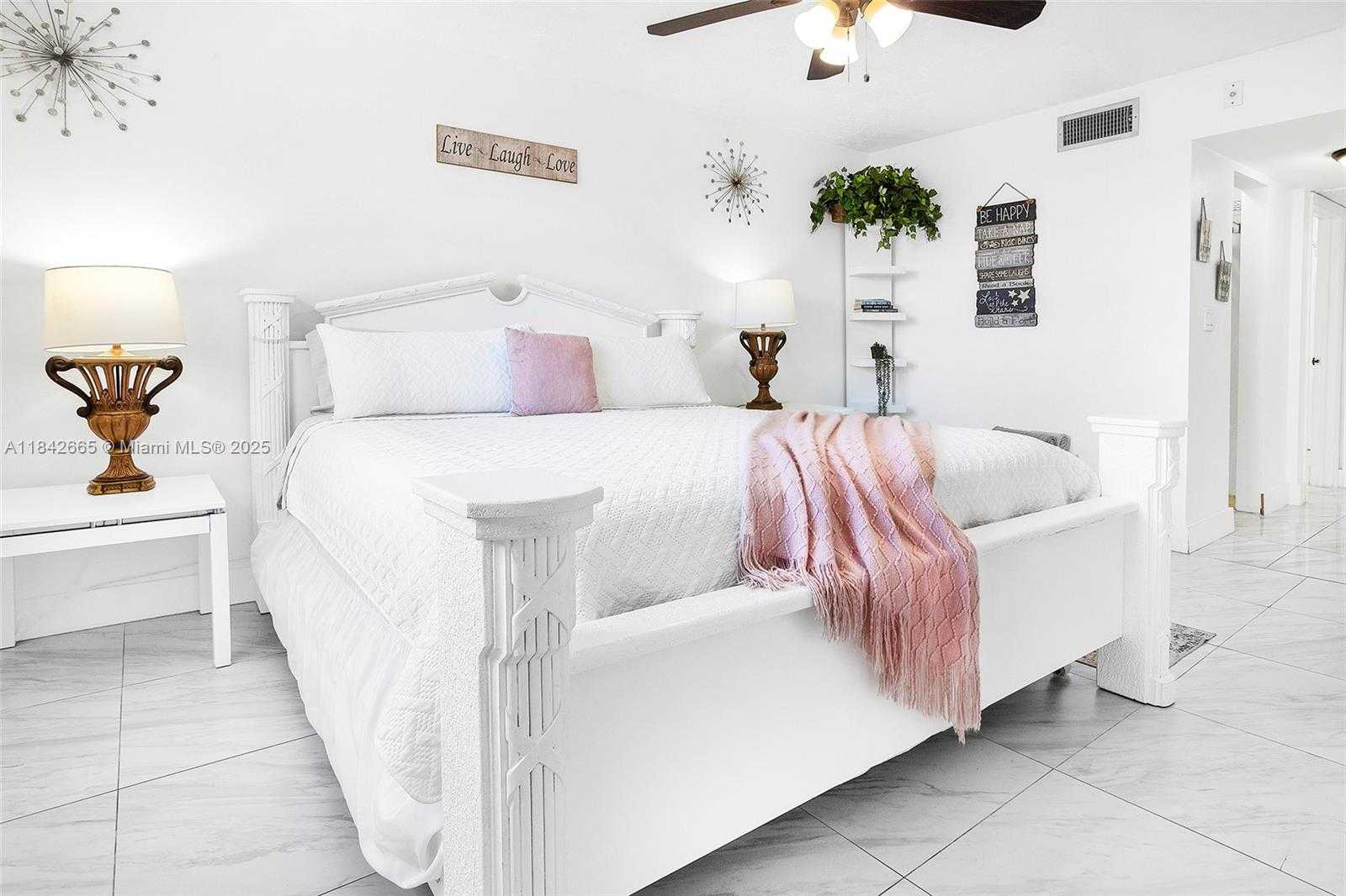 Small Image of 7300 NORTH WEST 17TH ST #416, Plantation Number 20