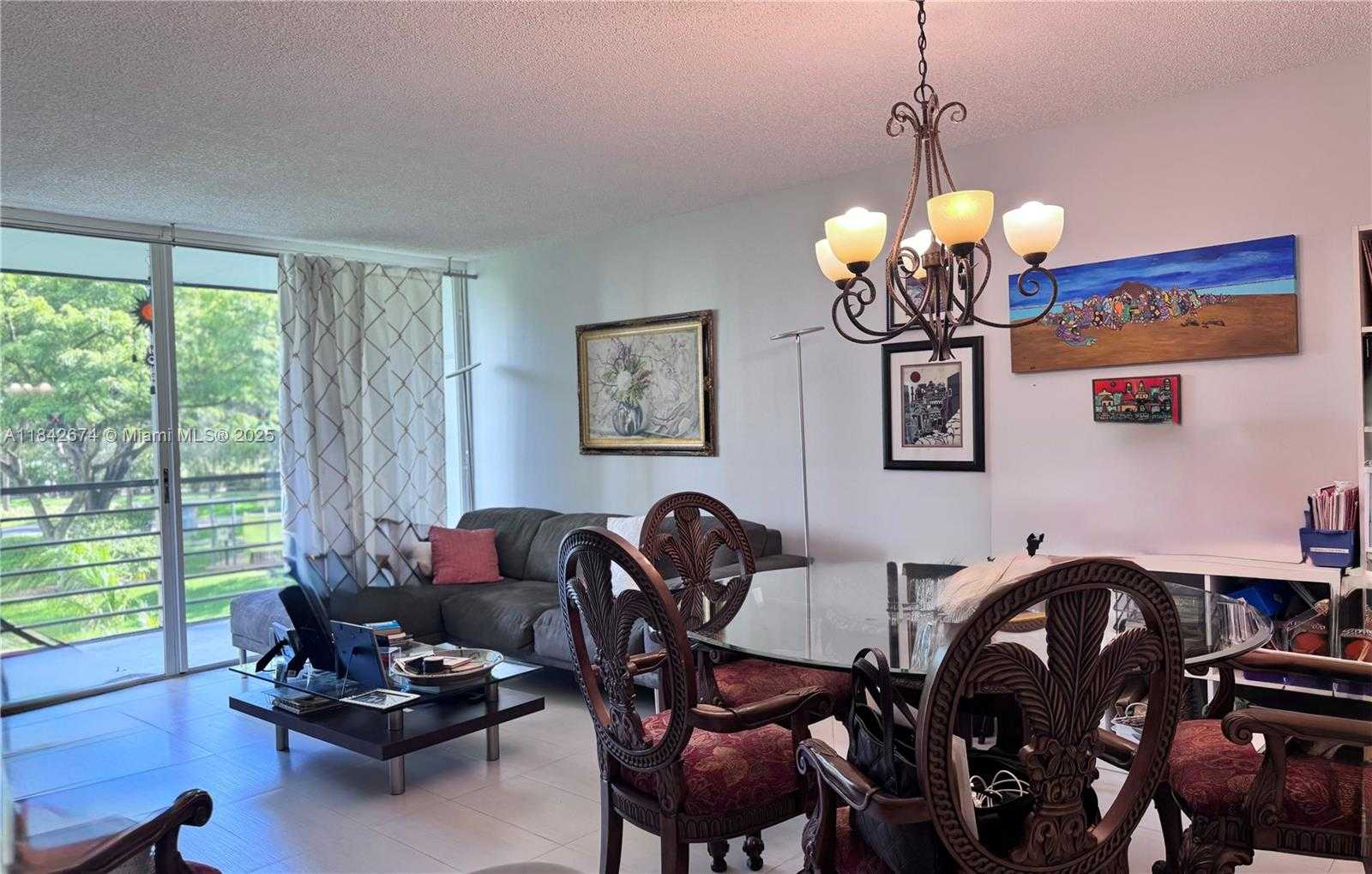 Small Image of 20500 E Country Club Dr, Aventura, FL 33180, USA Number 4
