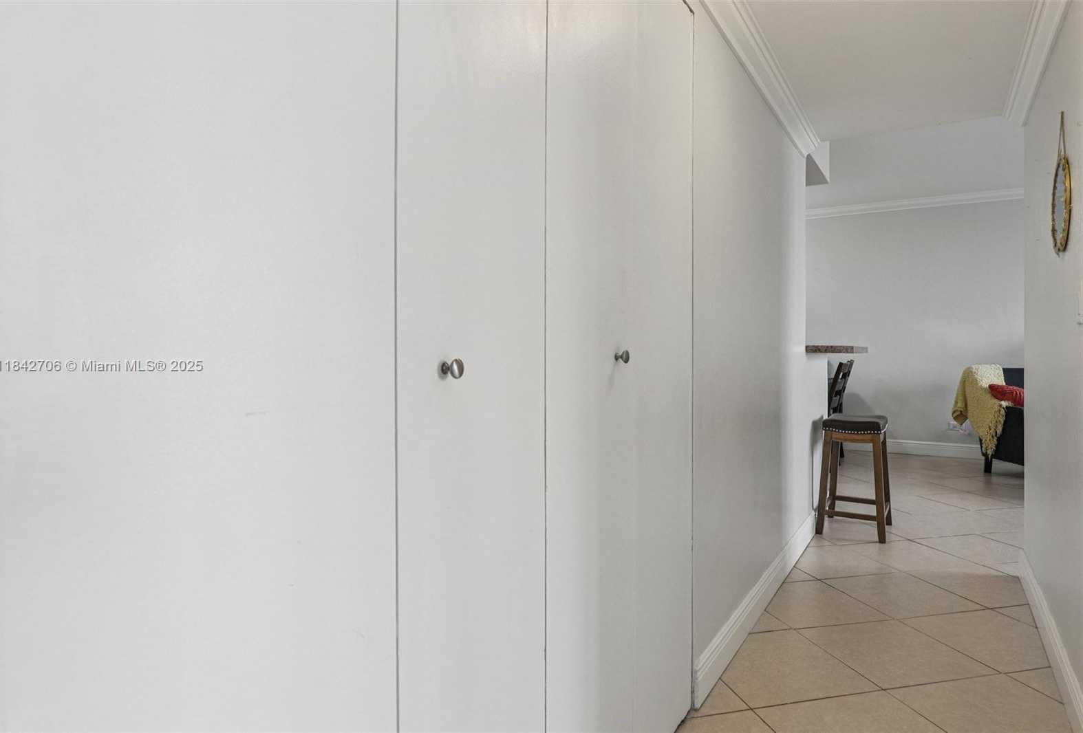 Small Image of 7441 WAYNE AVE #2B, Miami Beach Number 15