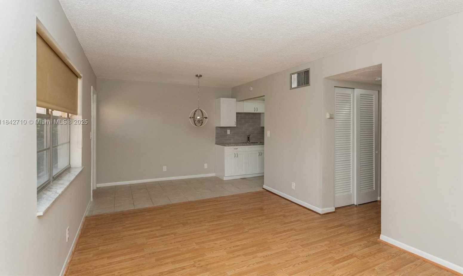Small Image of 2145 PIERCE ST #218, Hollywood Number 11
