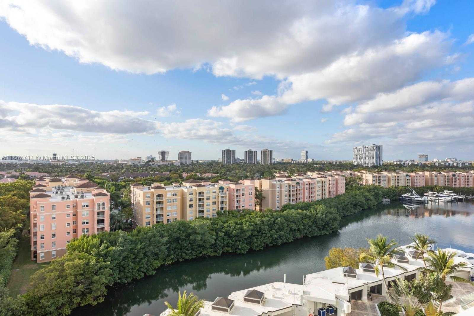 Small Image of 19500 TURNBERRY WAY #9D, Aventura Number 14