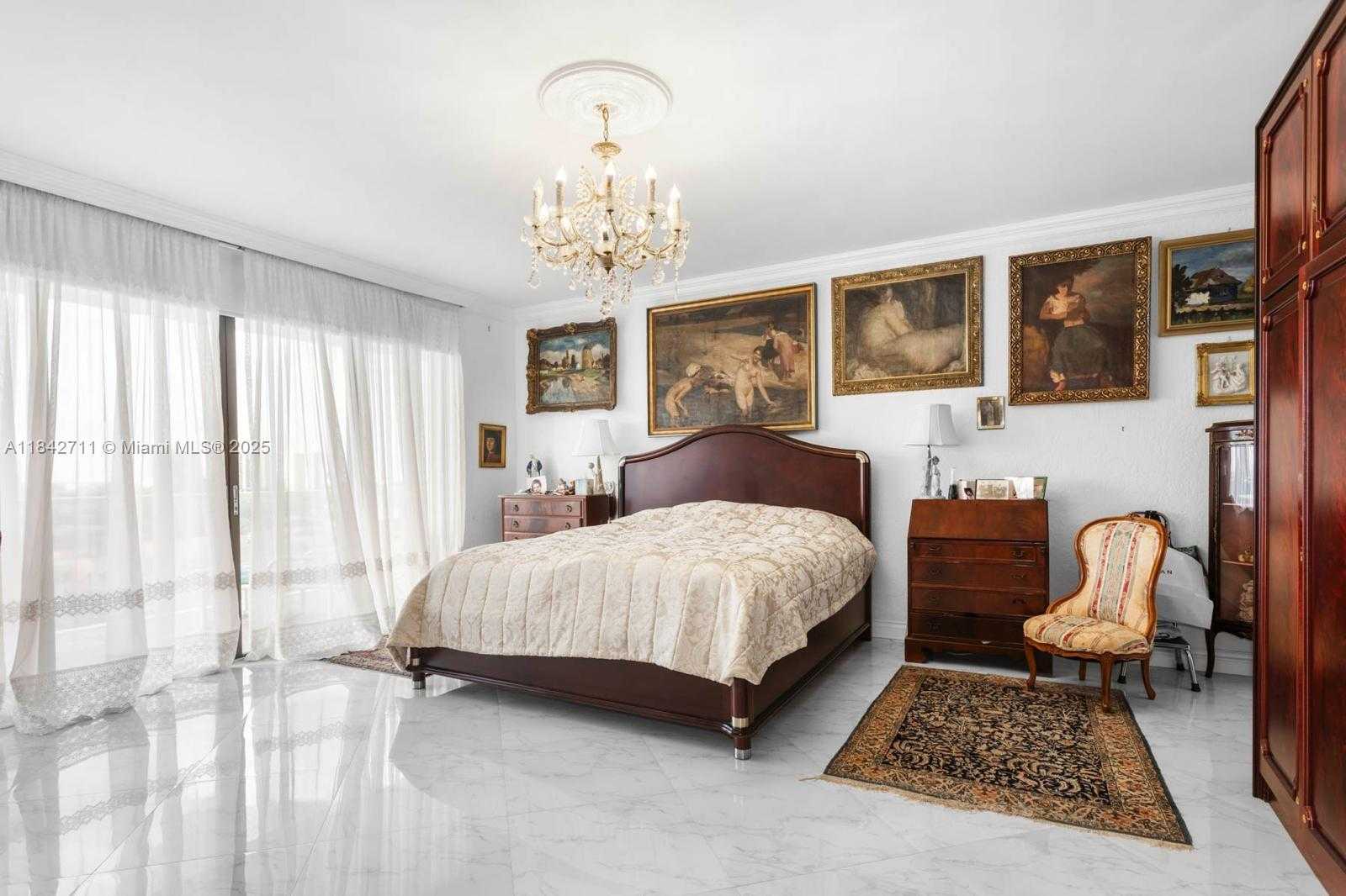 Small Image of 19500 TURNBERRY WAY #9D, Aventura Number 23