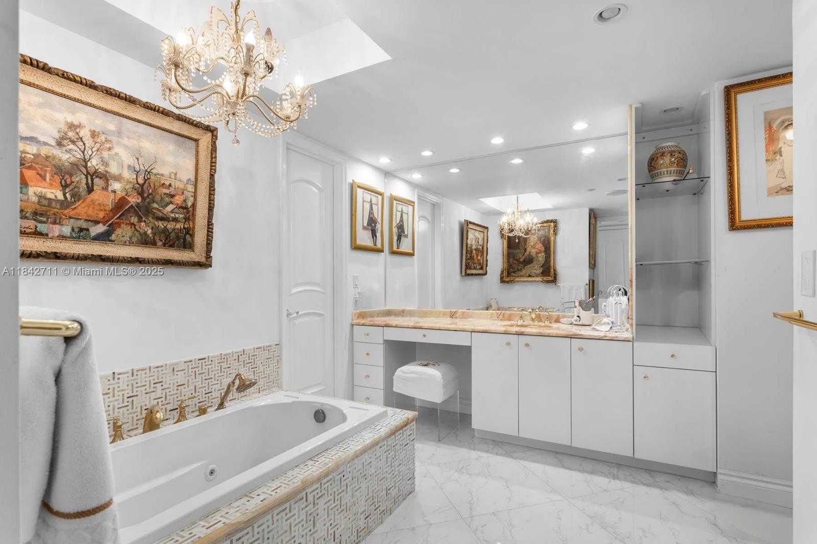 Small Image of 19500 TURNBERRY WAY #9D, Aventura Number 24