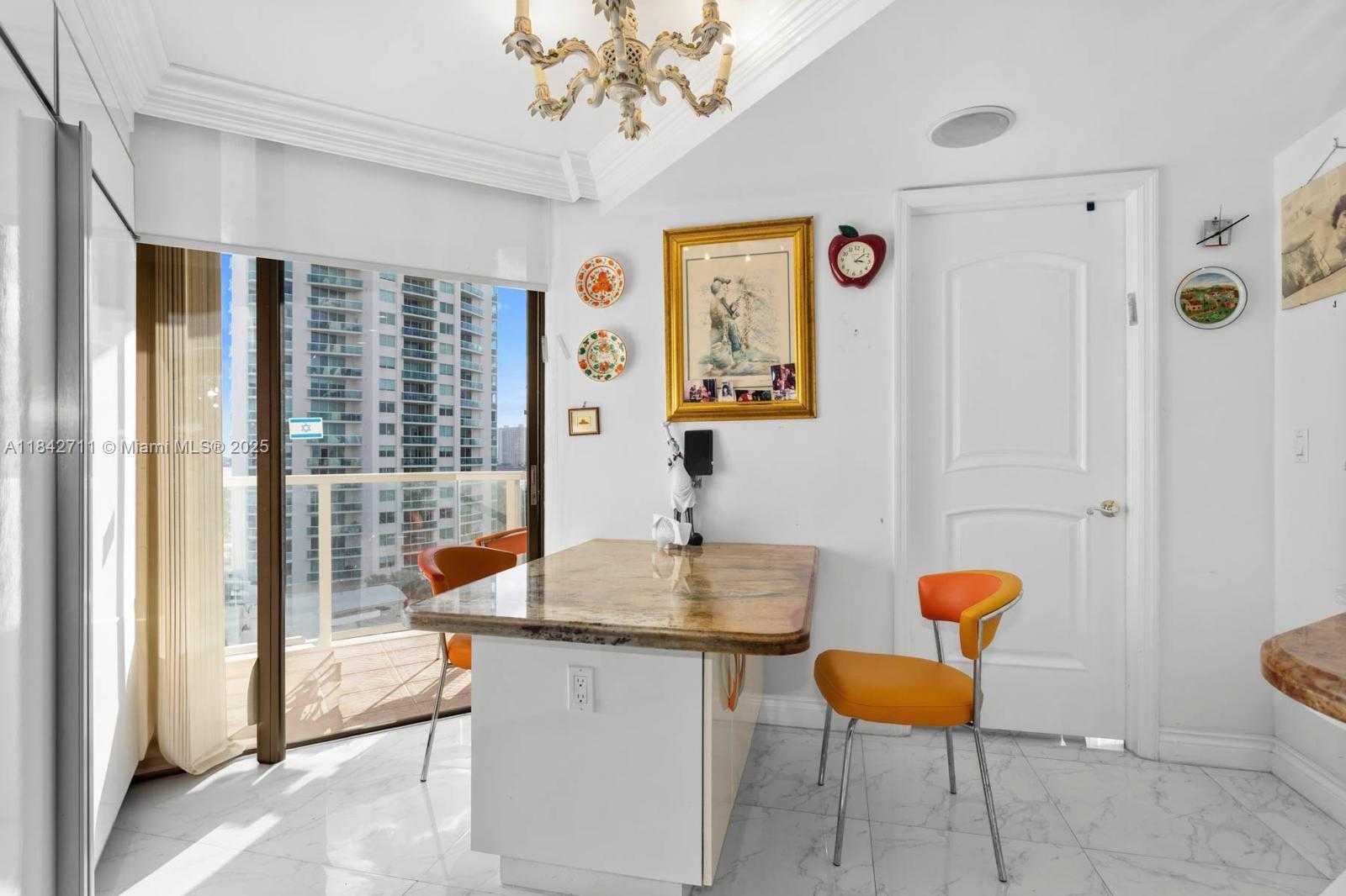 Small Image of 19500 TURNBERRY WAY #9D, Aventura Number 31