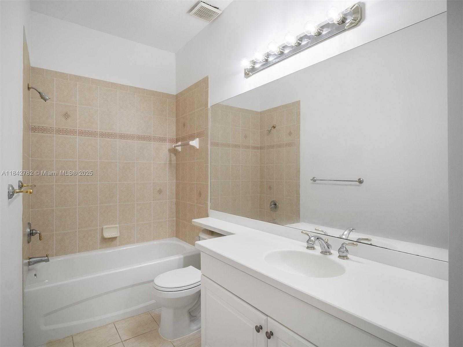 Small Image of 43 LANCASTER RD, Boynton Beach Number 21