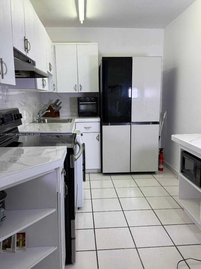 Small Image of 6969 COLLINS AVE #1105, Miami Beach Number 5