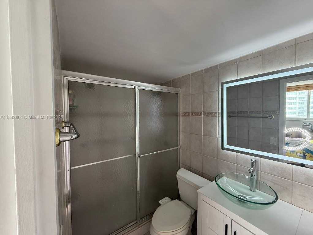Small Image of 6969 COLLINS AVE #1105, Miami Beach Number 8