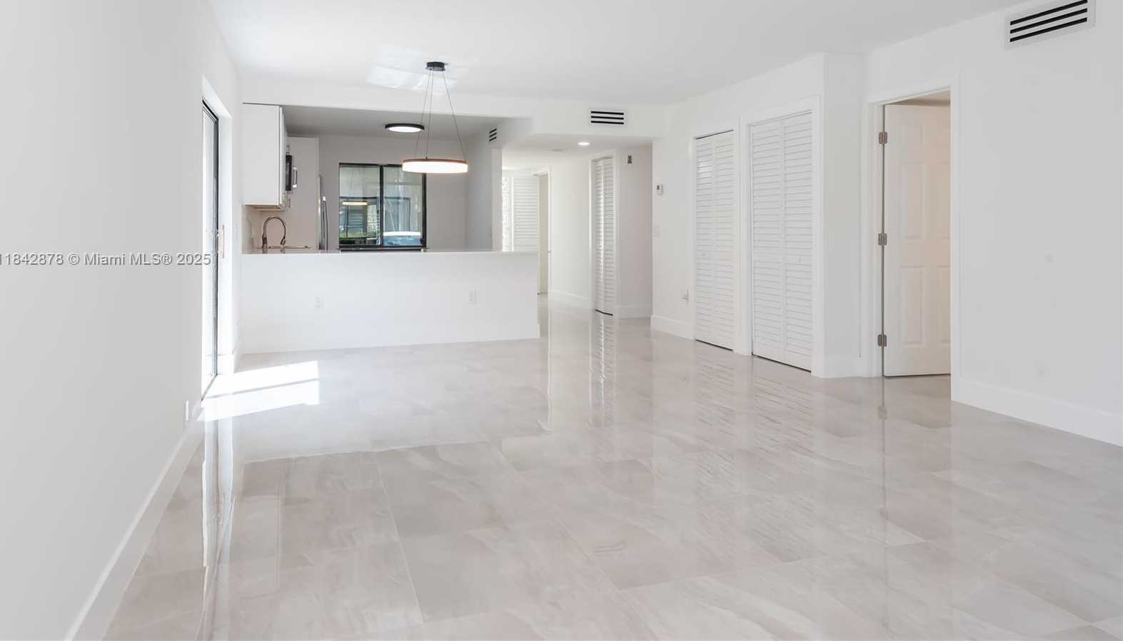 Small Image of 16461 BLATT BLVD #104, Weston Number 11