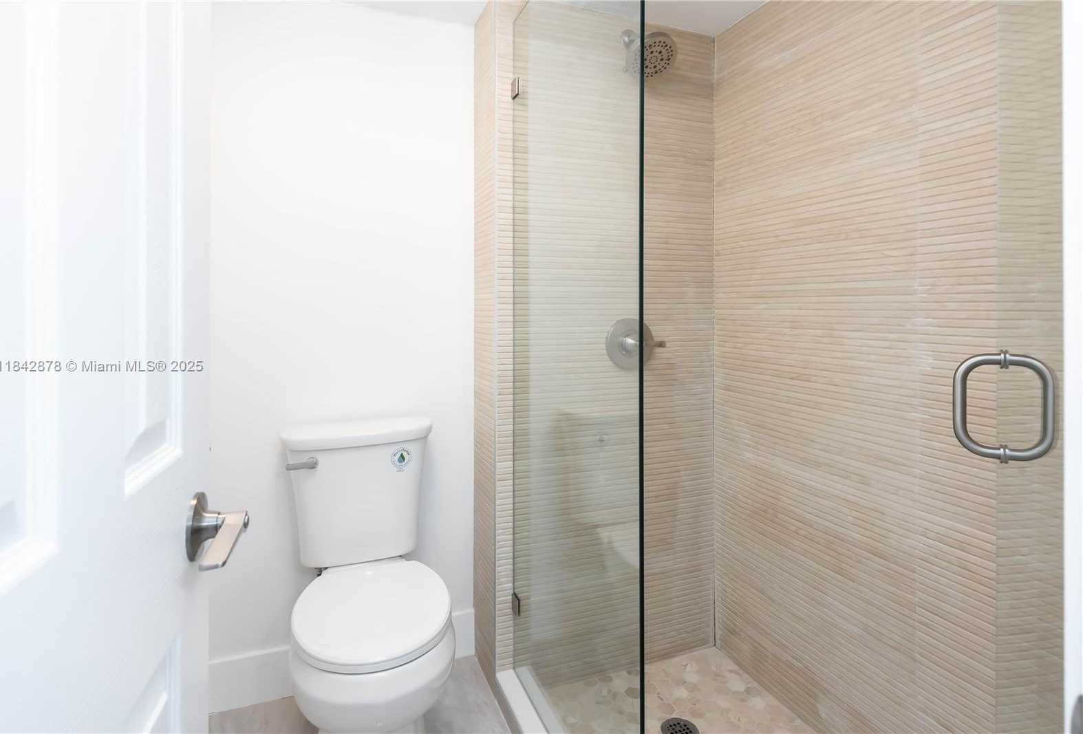 Small Image of 16461 BLATT BLVD #104, Weston Number 31