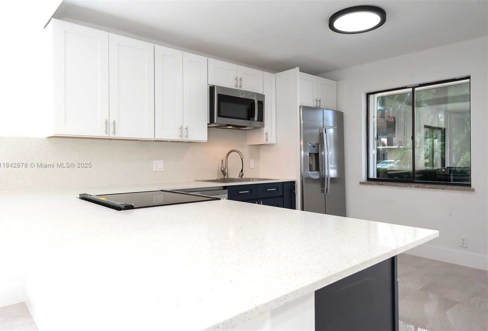 Small Image of 16461 BLATT BLVD #104, Weston Number 9