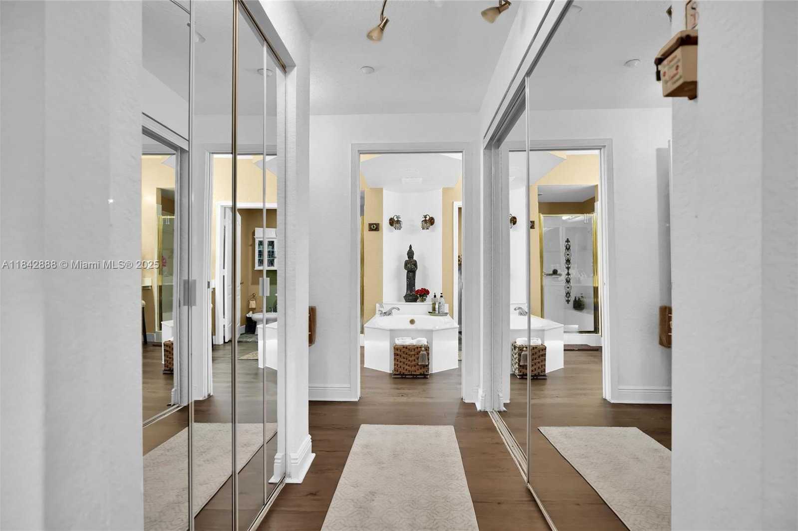 Small Image of 10720 NORTH WEST 66TH ST #xxx, Doral Number 20