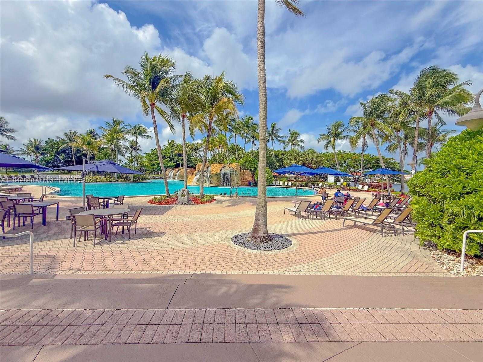 Small Image of 10720 NORTH WEST 66TH ST #xxx, Doral Number 35