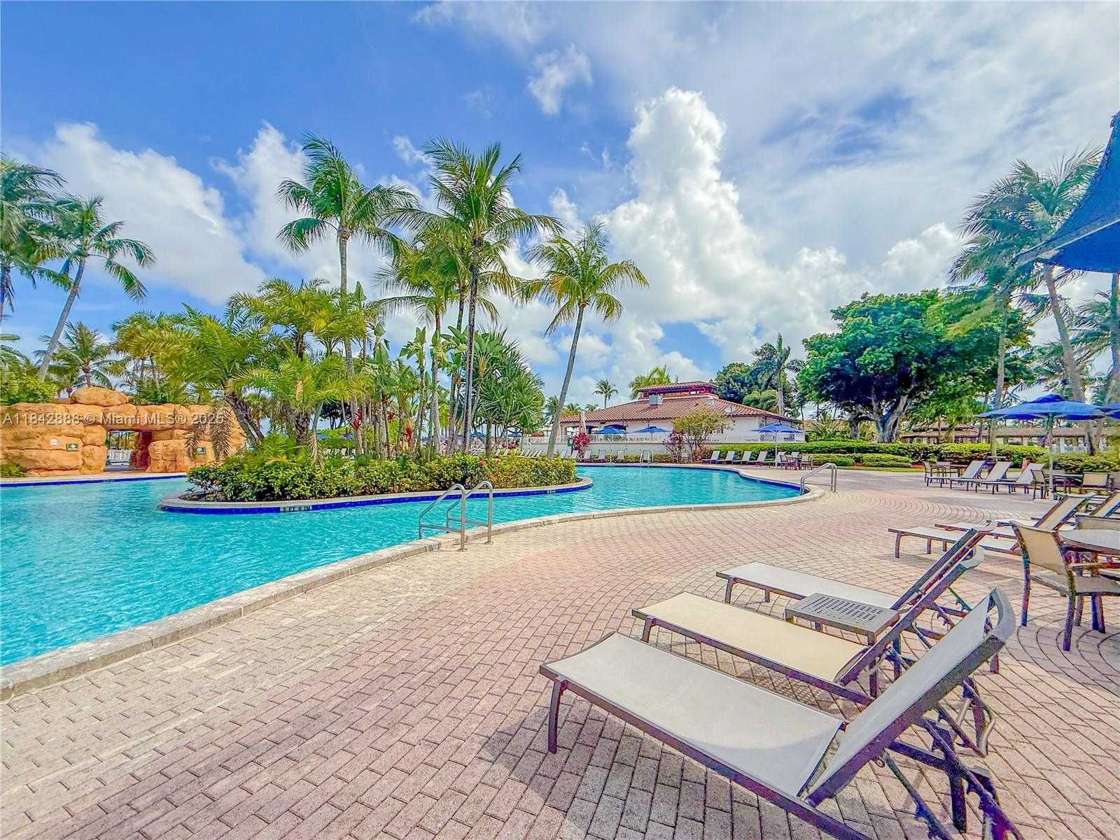 Small Image of 10720 NORTH WEST 66TH ST #xxx, Doral Number 38