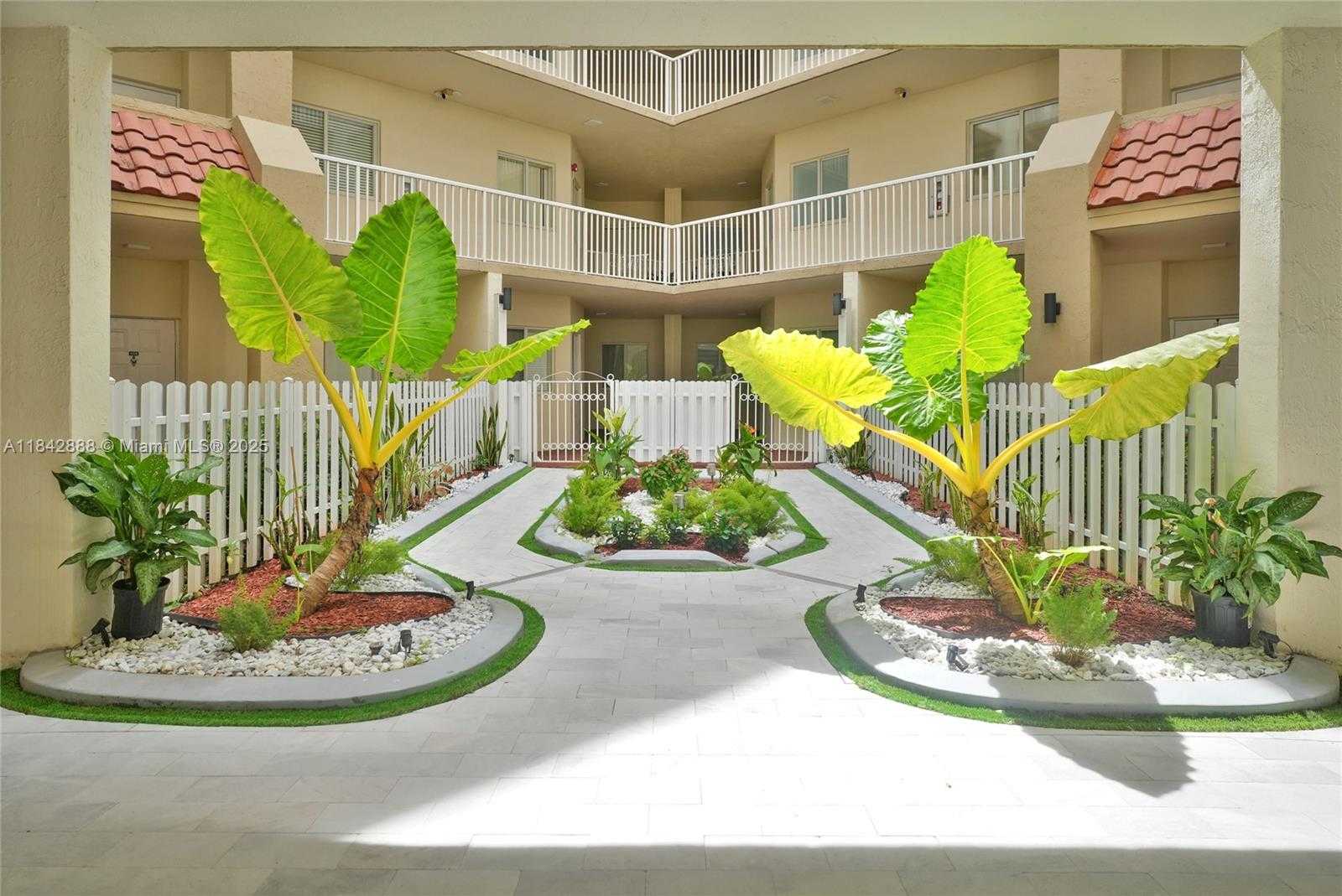 Small Image of 10720 NORTH WEST 66TH ST #xxx, Doral Number 4