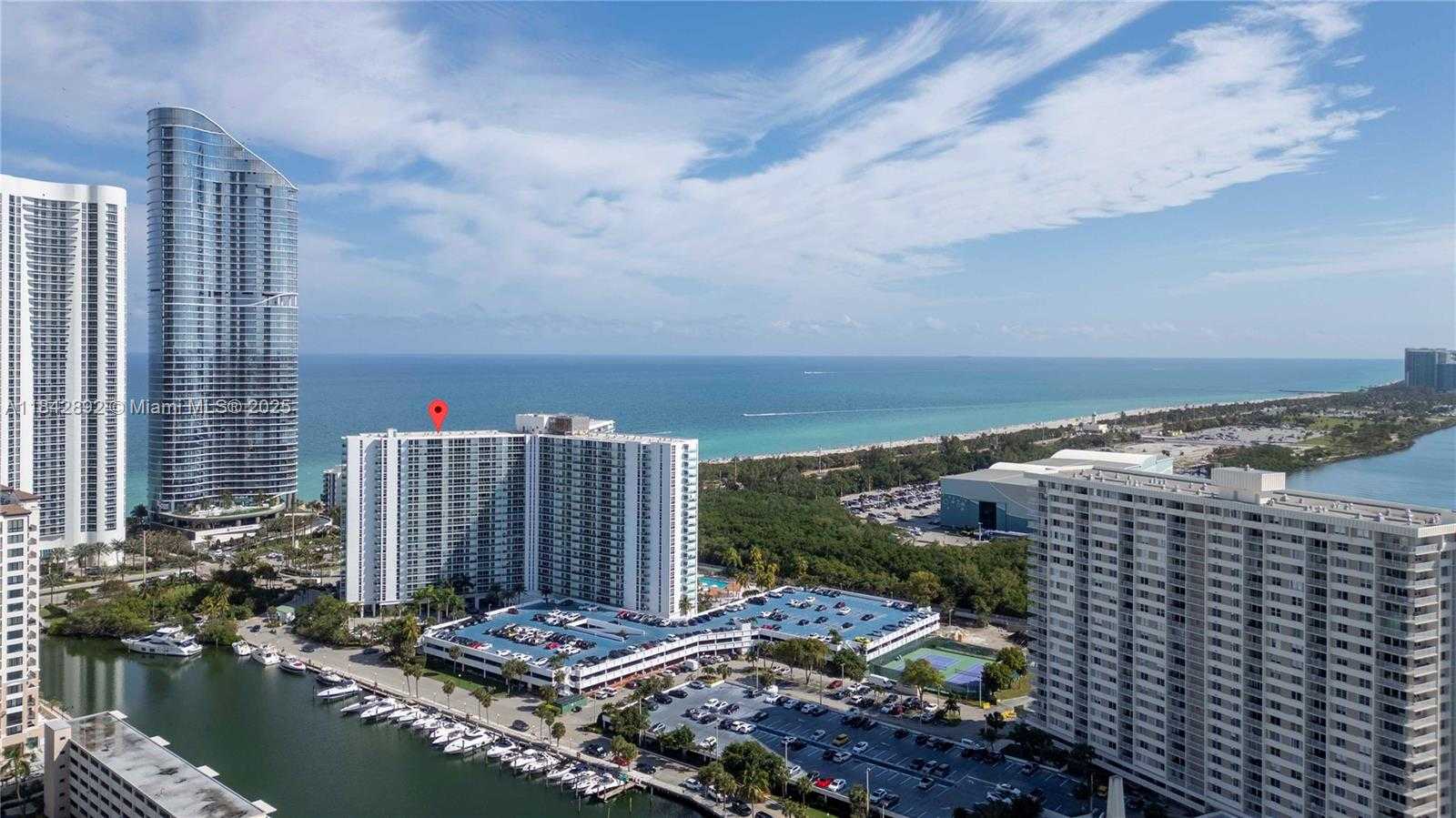 Small Image of 100 BAYVIEW DR #508, Sunny Isles Beach Number 25