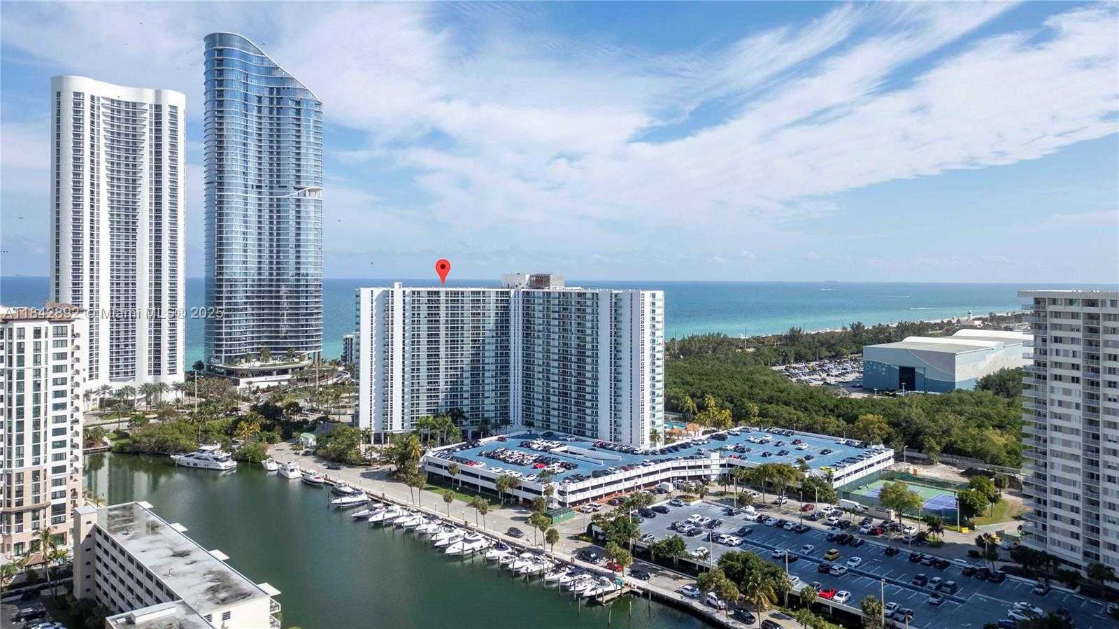 Small Image of 100 BAYVIEW DR #508, Sunny Isles Beach Number 26