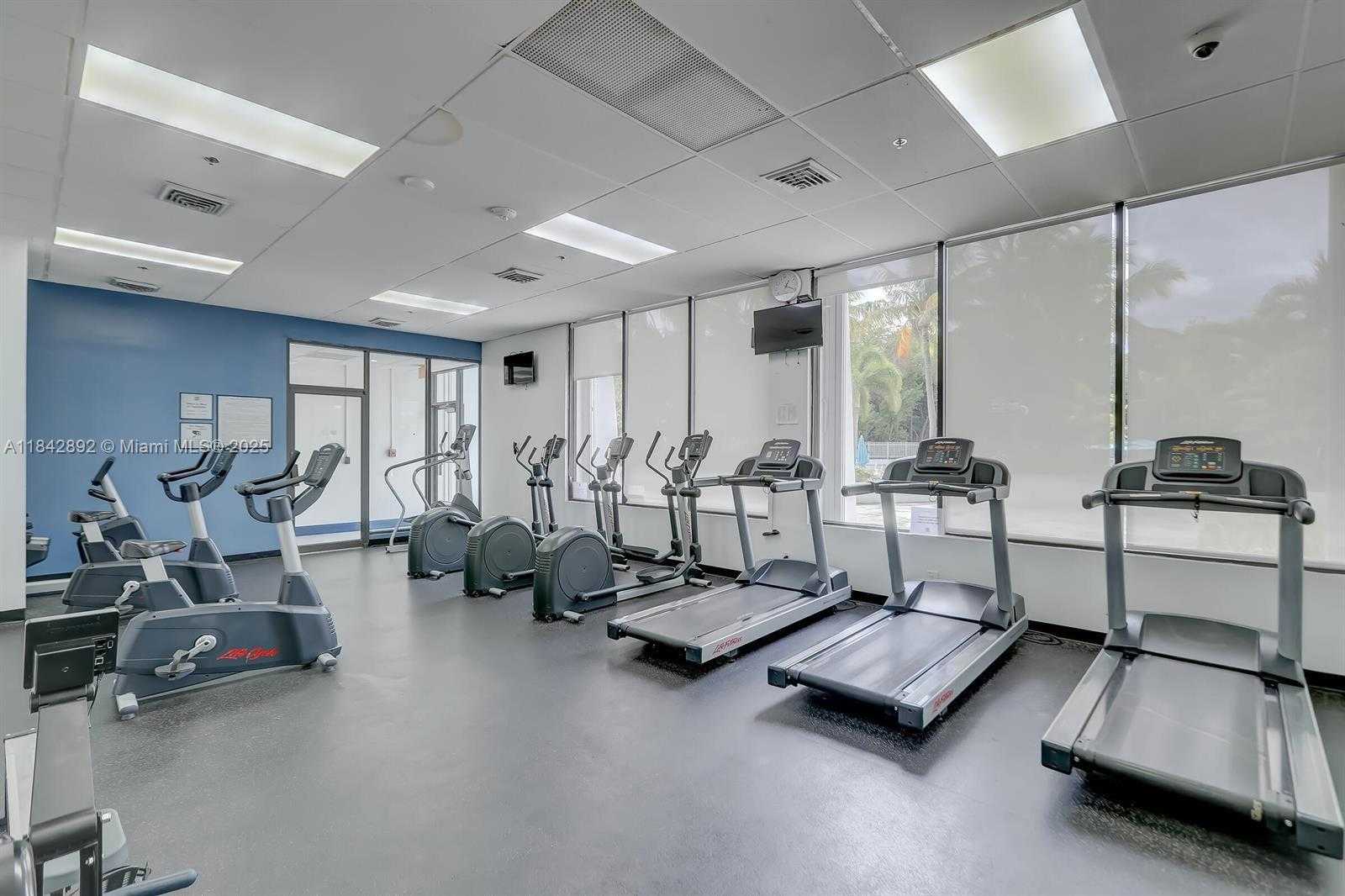 Small Image of 100 BAYVIEW DR #508, Sunny Isles Beach Number 29