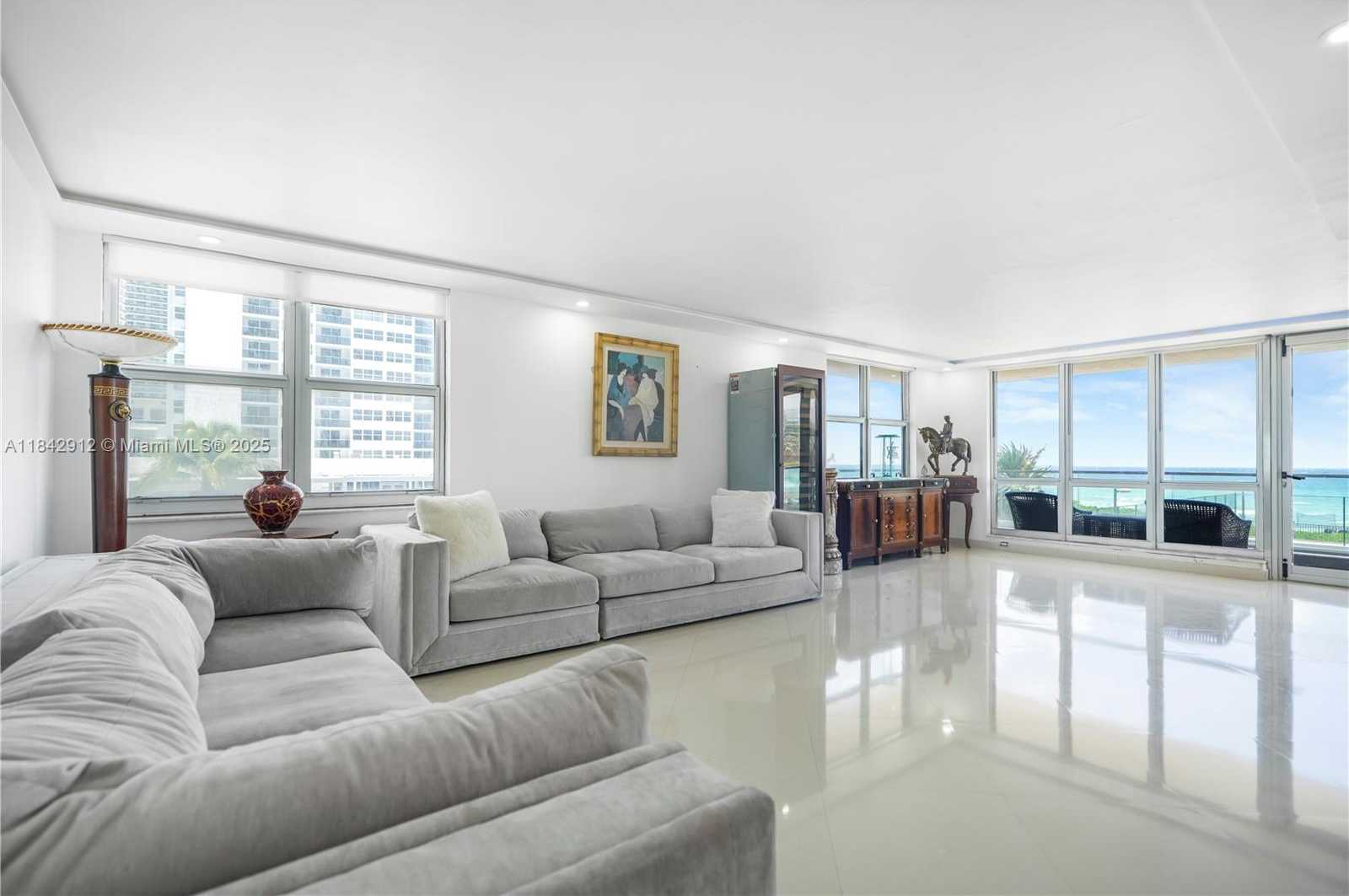 Small Image of 1912 SOUTH OCEAN DR #3D, Hallandale Beach Number 4