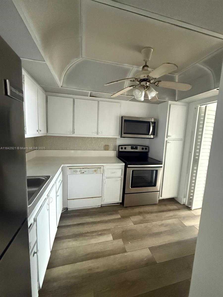 Small Image of 2025 NORTH EAST 164TH ST #606, North Miami Beach Number 13