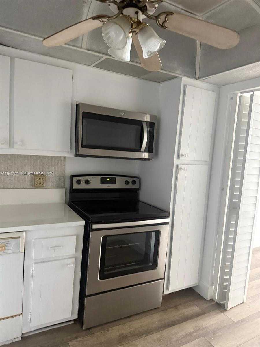 Small Image of 2025 NORTH EAST 164TH ST #606, North Miami Beach Number 17