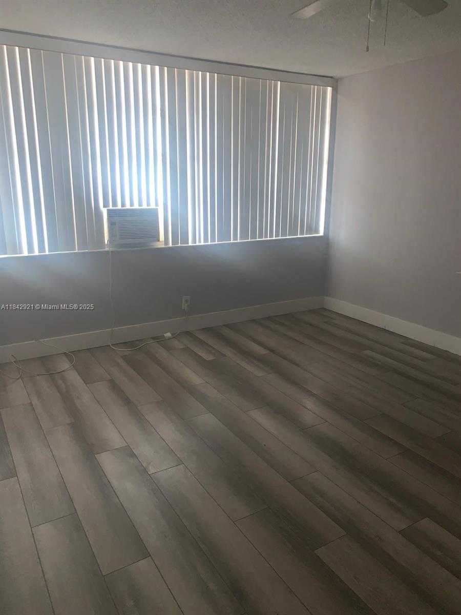 Small Image of 2025 NORTH EAST 164TH ST #606, North Miami Beach Number 8