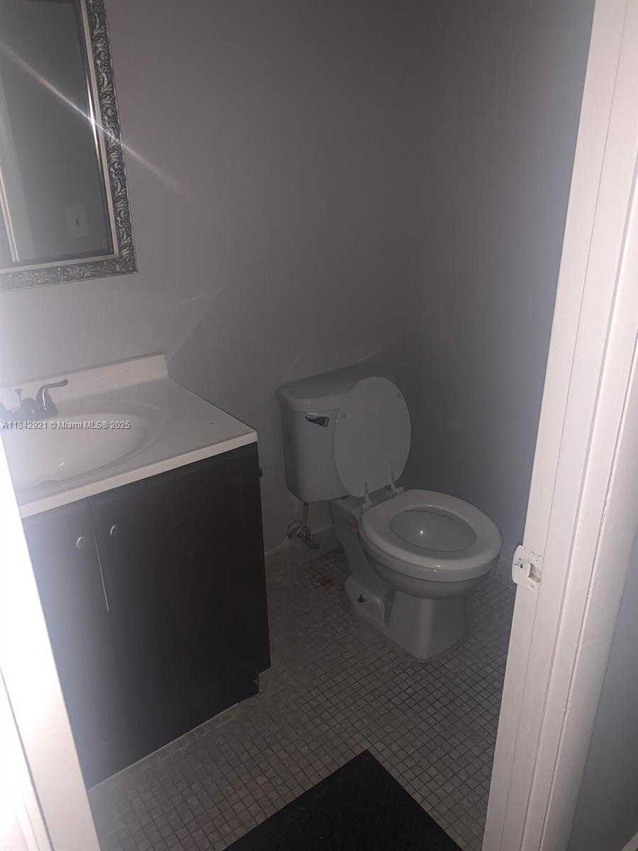 Small Image of 2025 NORTH EAST 164TH ST #606, North Miami Beach Number 9
