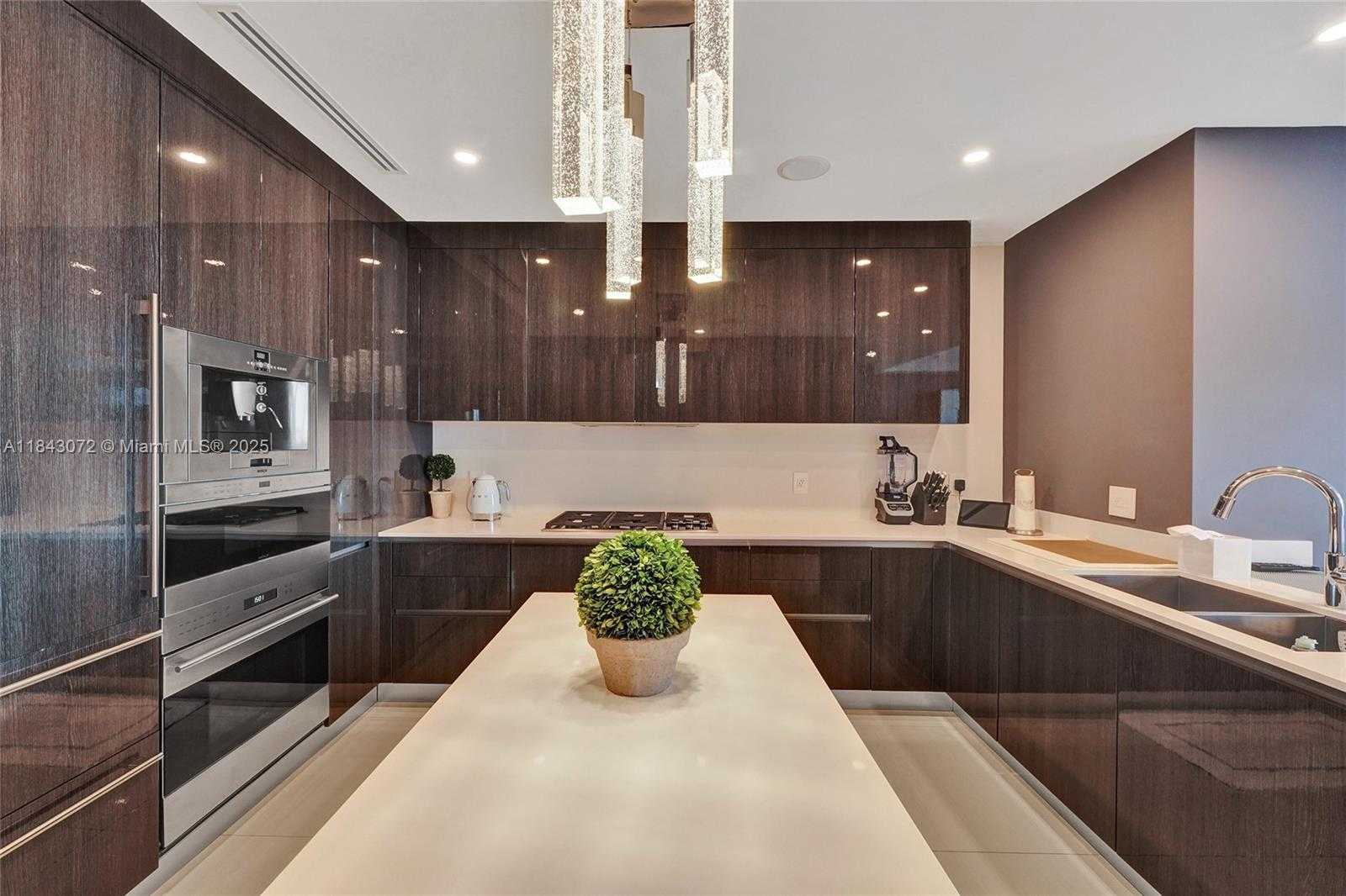 Small Image of 3250 NORTH EAST 188TH ST #402, Aventura Number 11