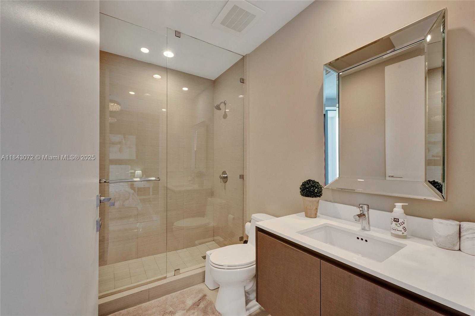 Small Image of 3250 NORTH EAST 188TH ST #402, Aventura Number 20