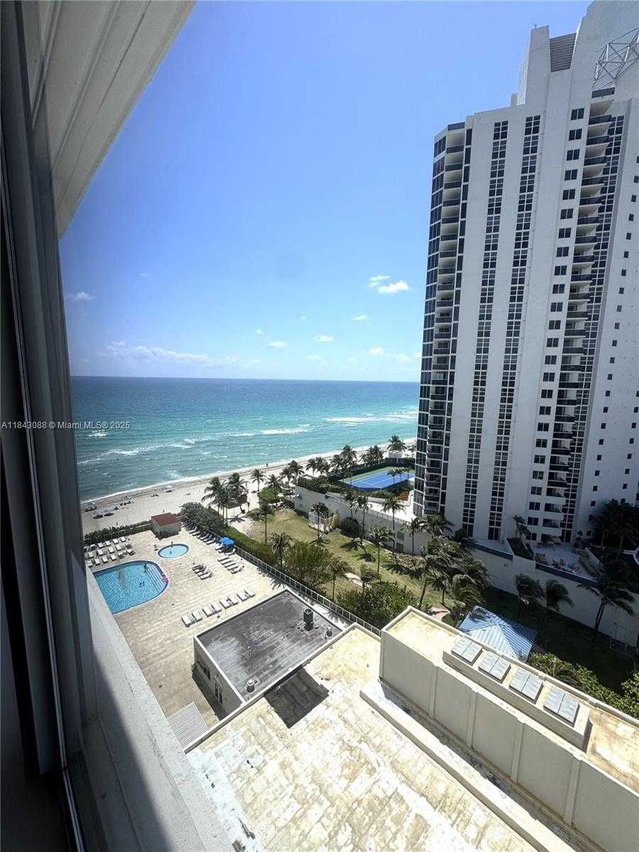 Small Image of 19201 COLLINS AVE #1103, Sunny Isles Beach Number 4