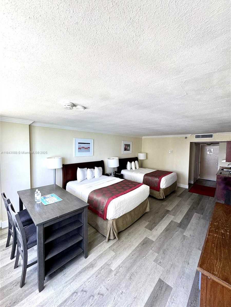 Small Image of 19201 COLLINS AVE #1103, Sunny Isles Beach Number 5