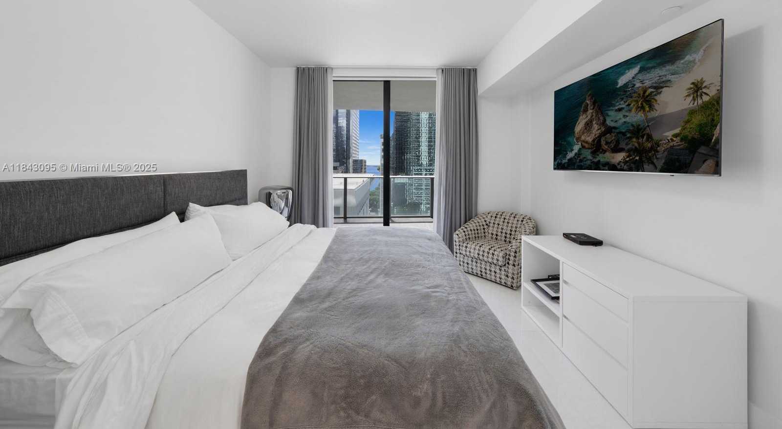 Small Image of 1010 BRICKELL AVE #1405, Miami Number 10