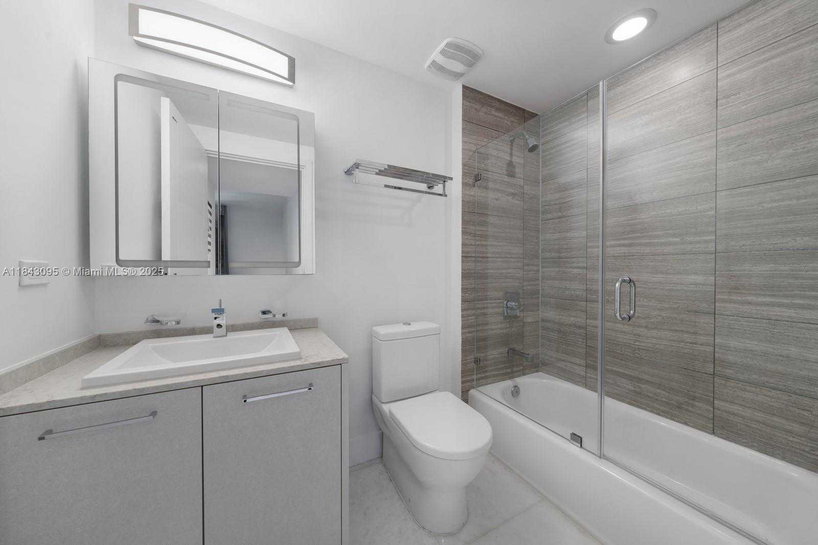 Small Image of 1010 BRICKELL AVE #1405, Miami Number 20