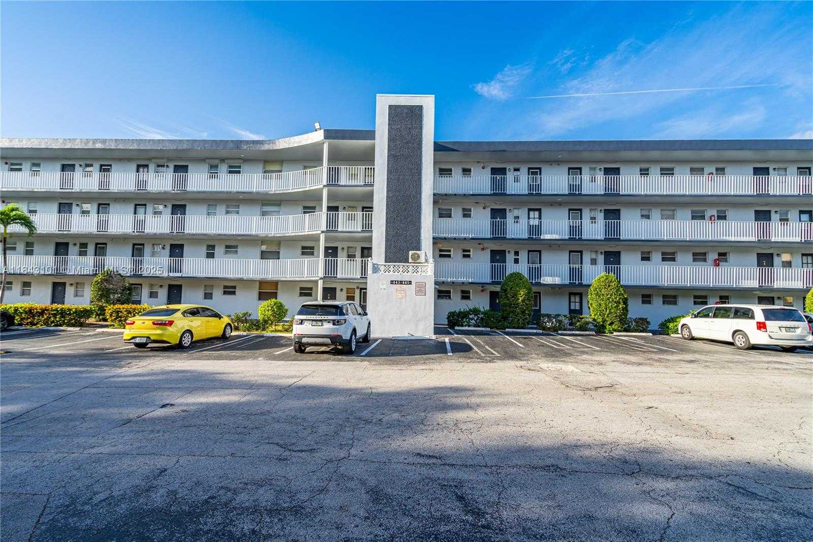 Small Image of 445 NORTH EAST 195TH ST #125, Miami Number 16